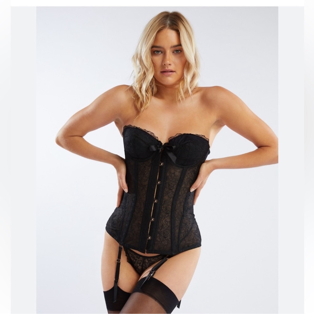Savage fenty corset